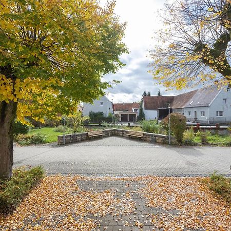 Lovely Holiday Home In Haunsheim Exterior photo